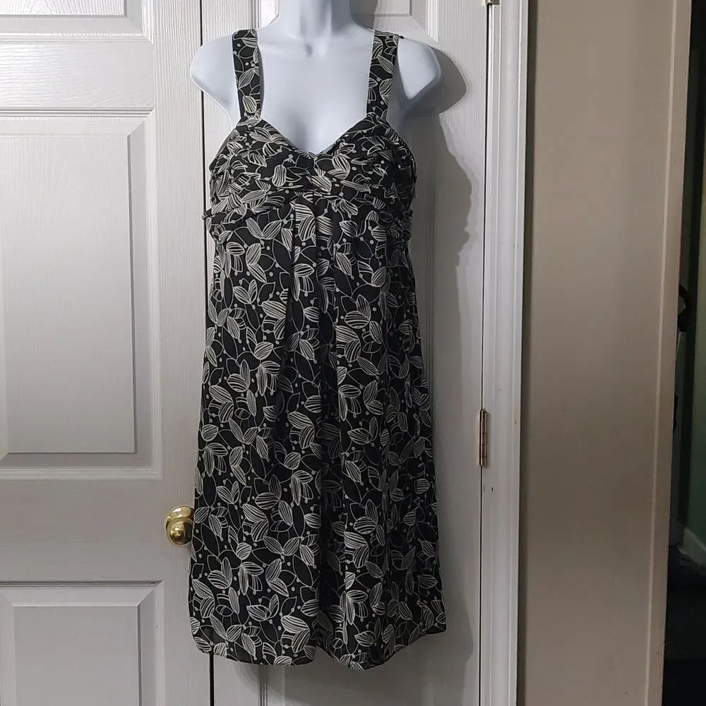 Petite Sophisticate floral print sleeveless dress vacation, cruise casual Sz 10P